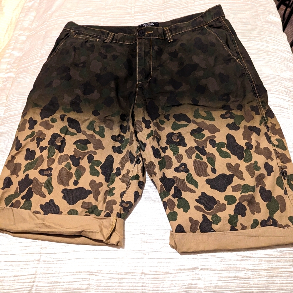 PRPS BRAND CAMOUFLAGE SHORTS 💚🤎